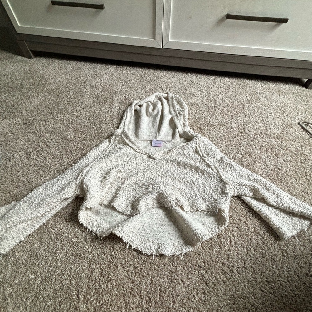 URBAN OUTFITTERS hooded sweater cropped size small